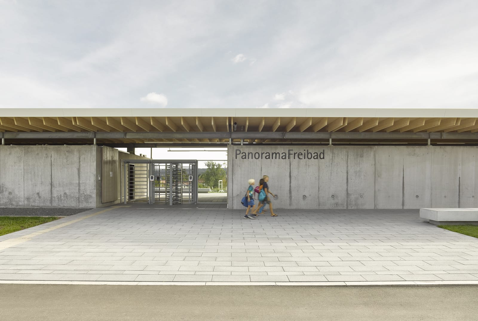 00_4a_panorama-freibad_01